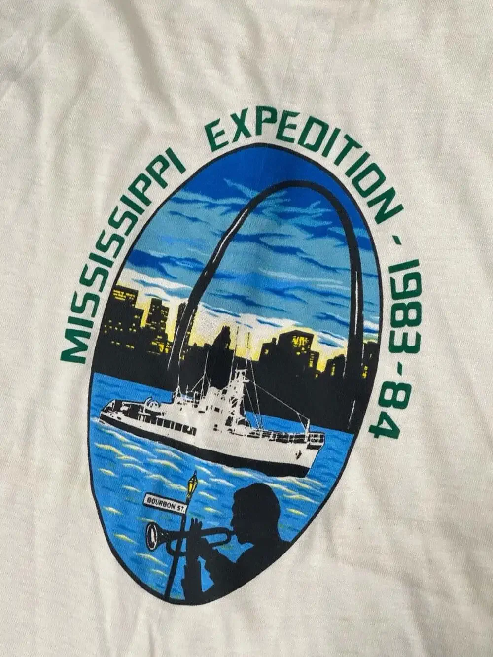 Vintage 1983-84 Mississippi Expedition Graphic T-Shirt Made USA Youth Large